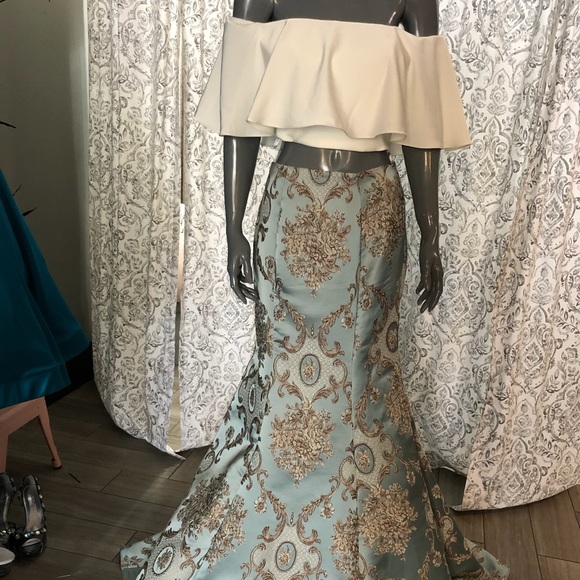 Prom dress